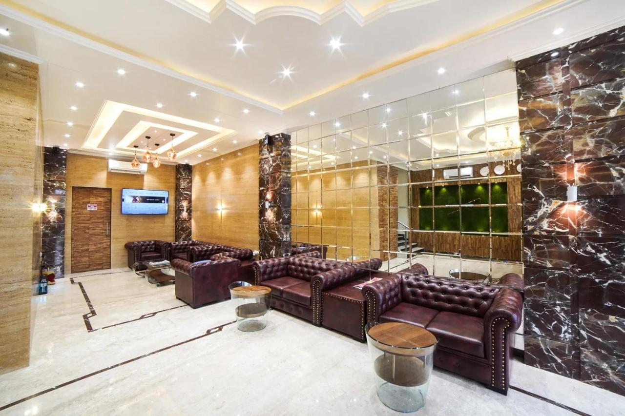 แฟ็บโฮเต็ล รัทนา Hotel นาวีมุมไบ ภายนอก รูปภาพ